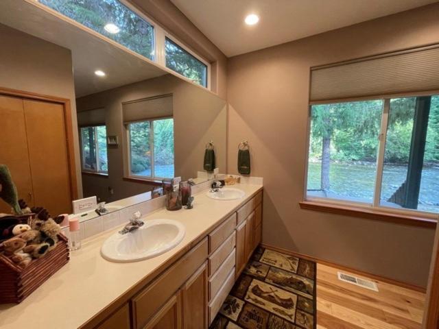 Cozy Riverfront Retreat Leavenworth Exterior foto